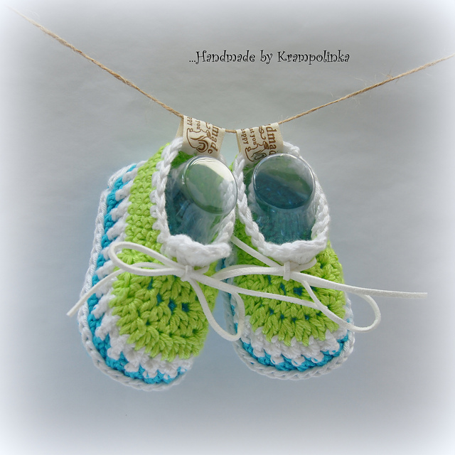free crochet baby shoes